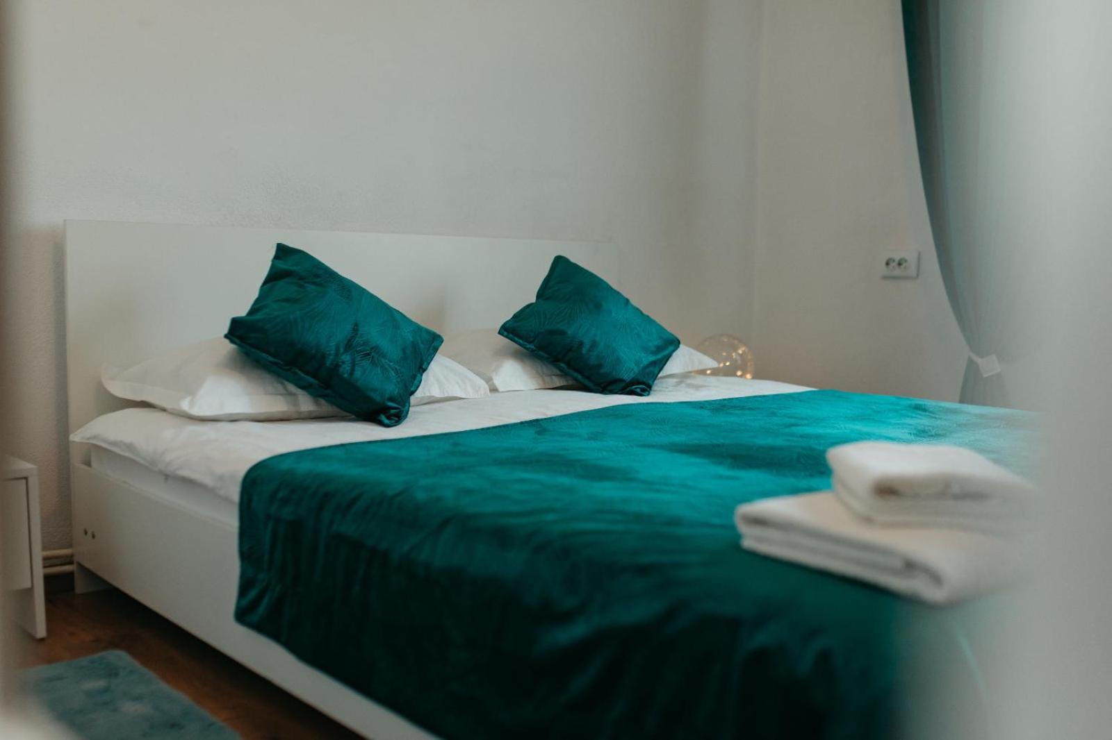 Flh - Apartament Mai Cu Aroma De Cafea Si Ceai Sibiu Exterior foto