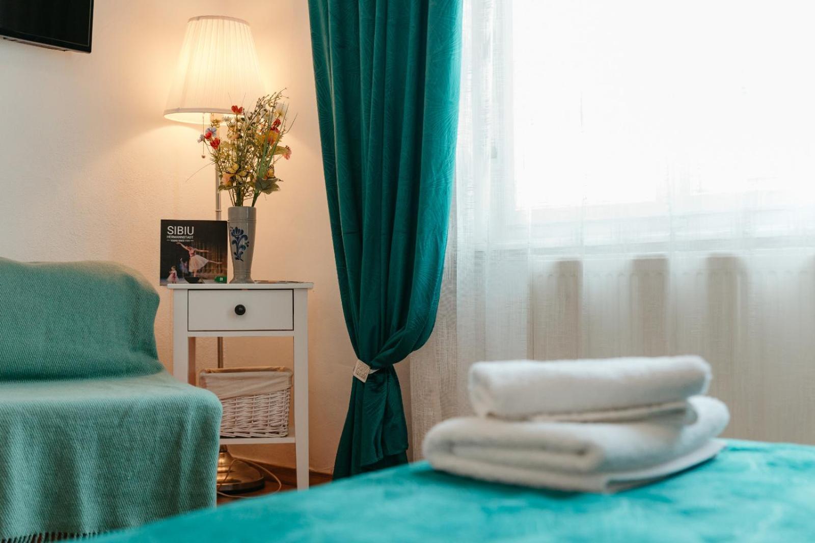 Flh - Apartament Mai Cu Aroma De Cafea Si Ceai Sibiu Exterior foto